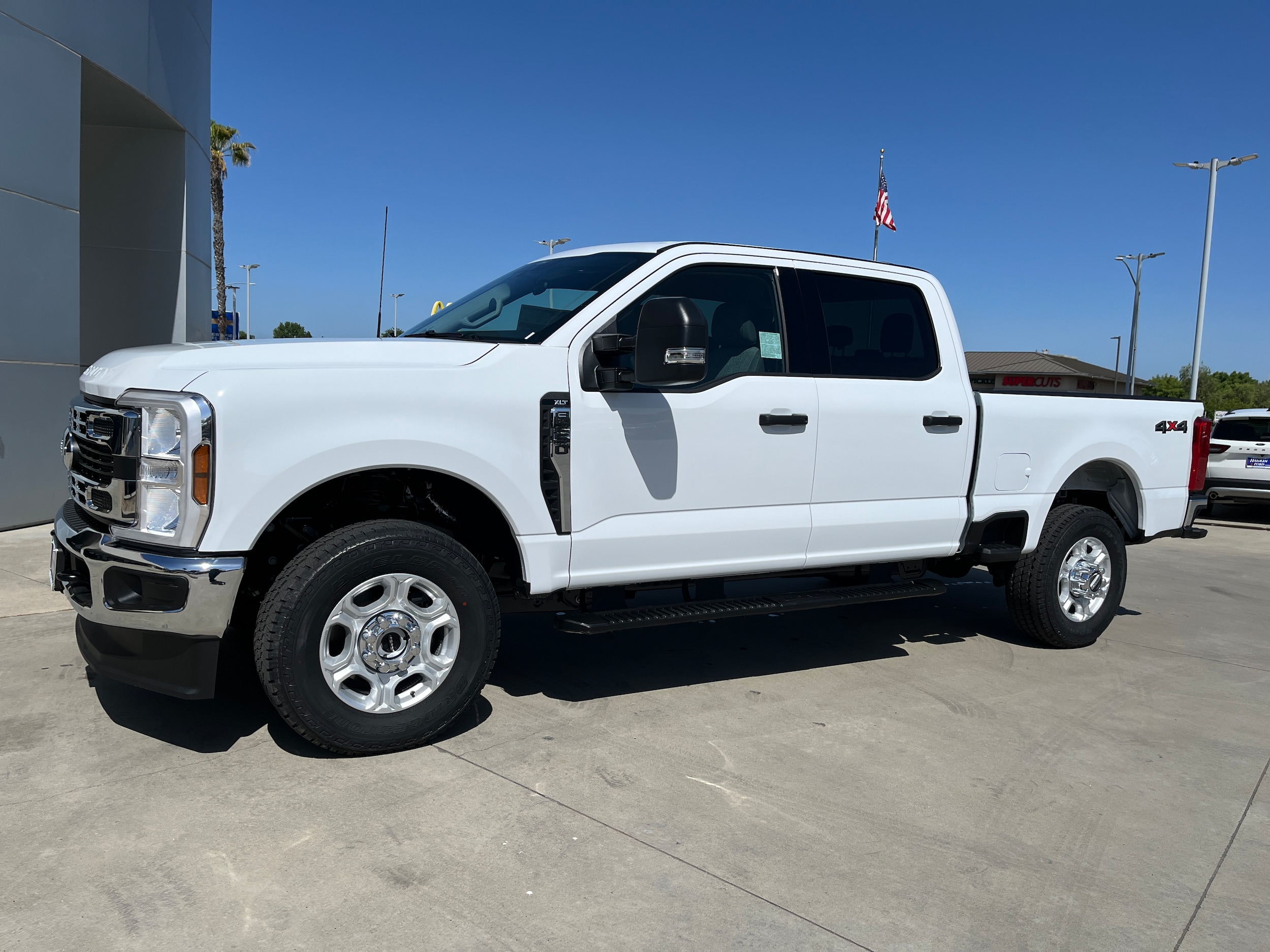 2025 Ford F-250 Super Duty XLT's photo