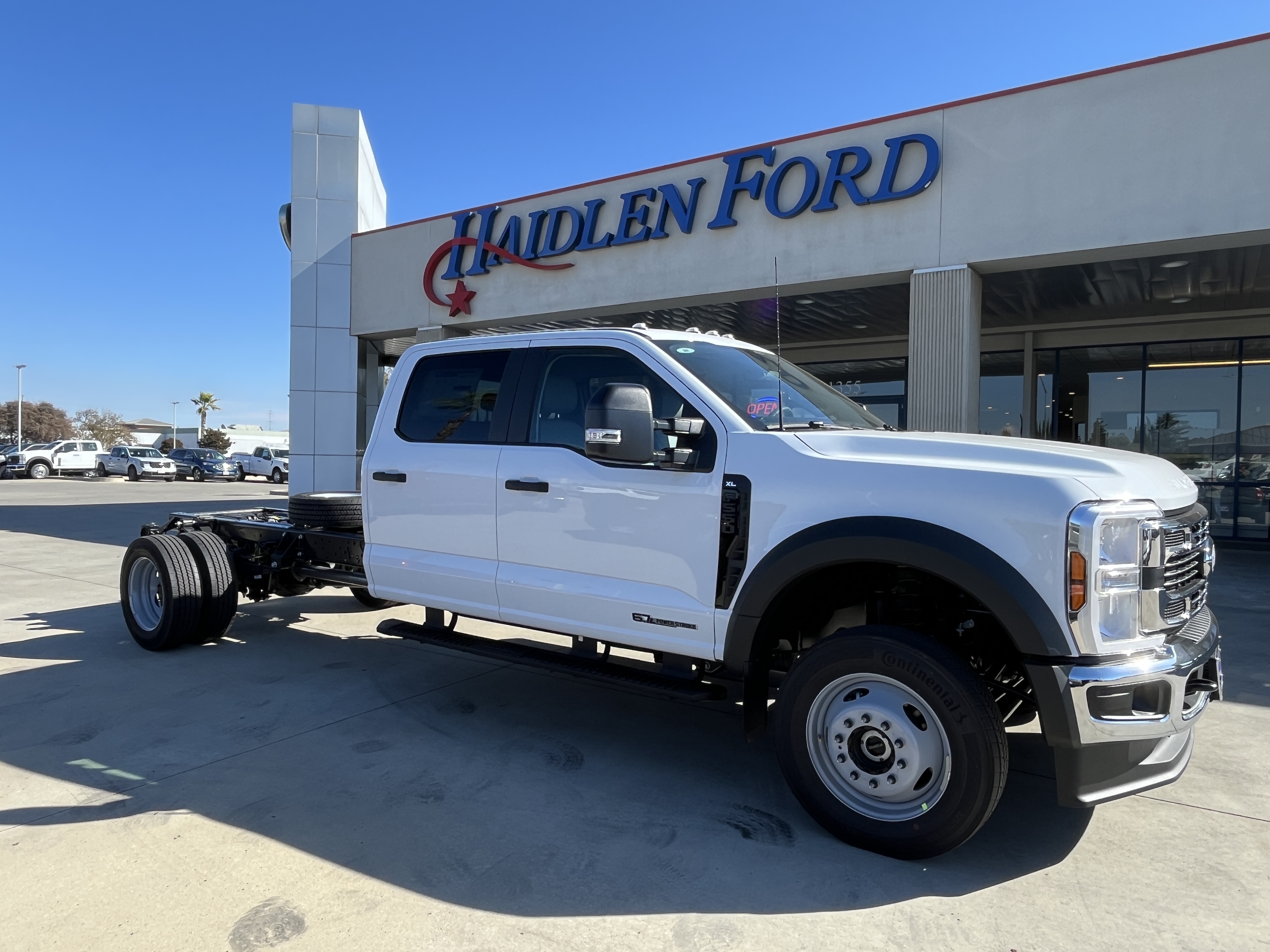  Ford F-550 Chassis