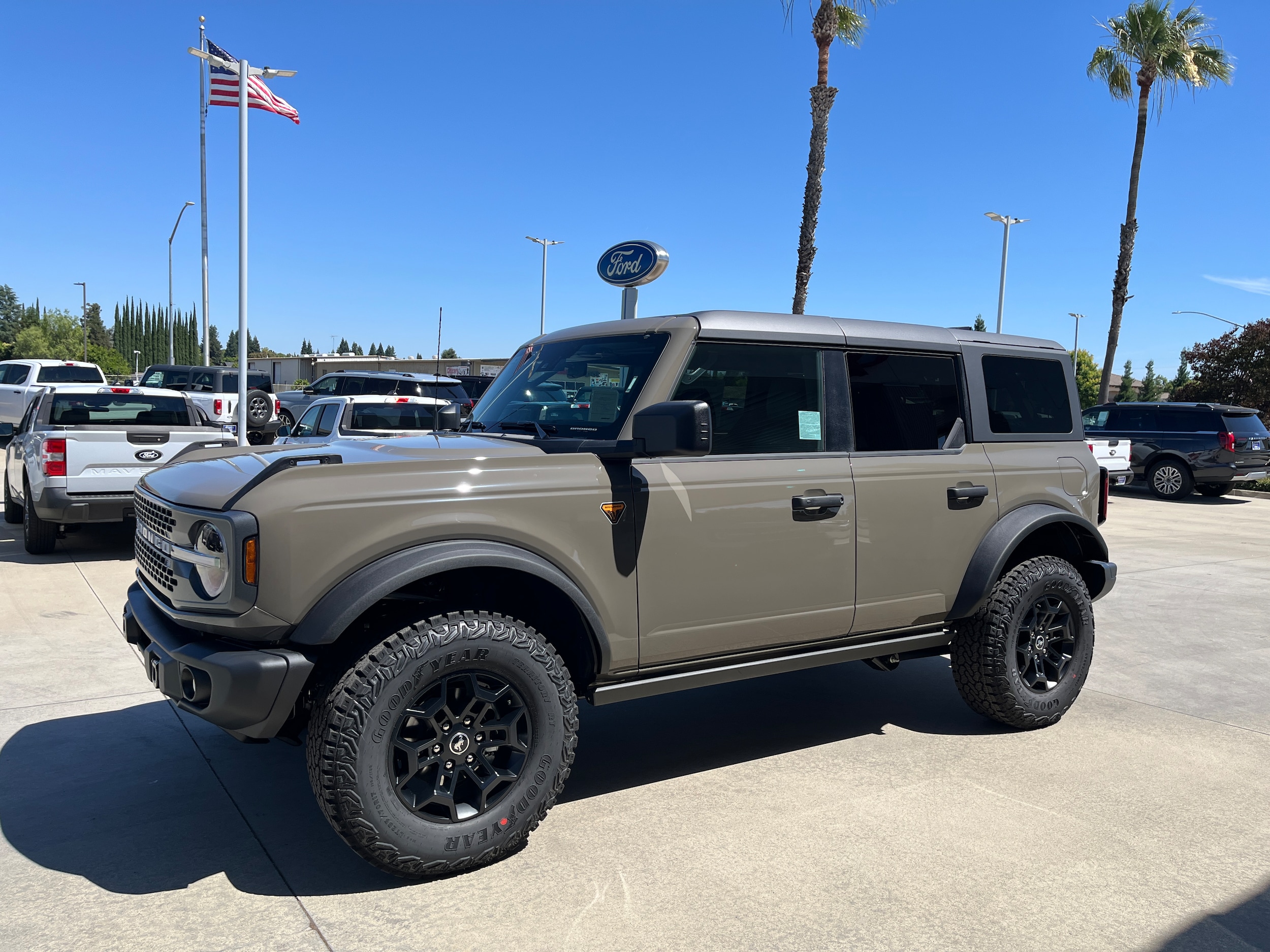 2026 Ford Bronco Badlands 4x4's photo