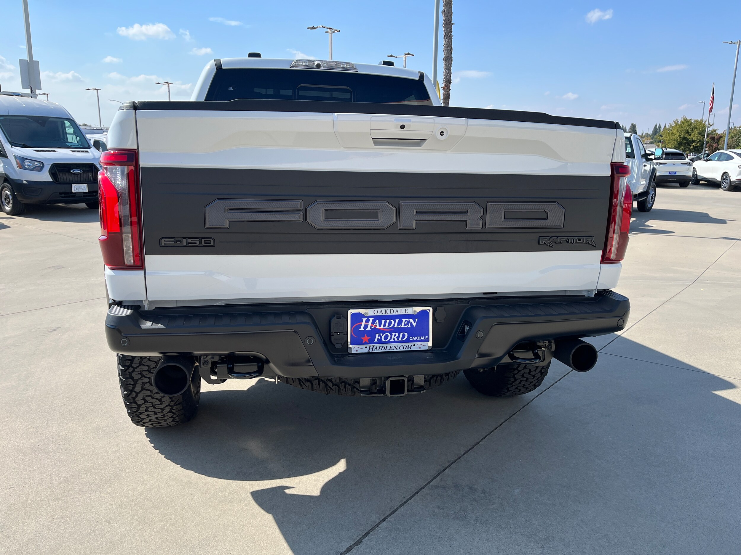 2025 Ford F-150 Raptor photo 3