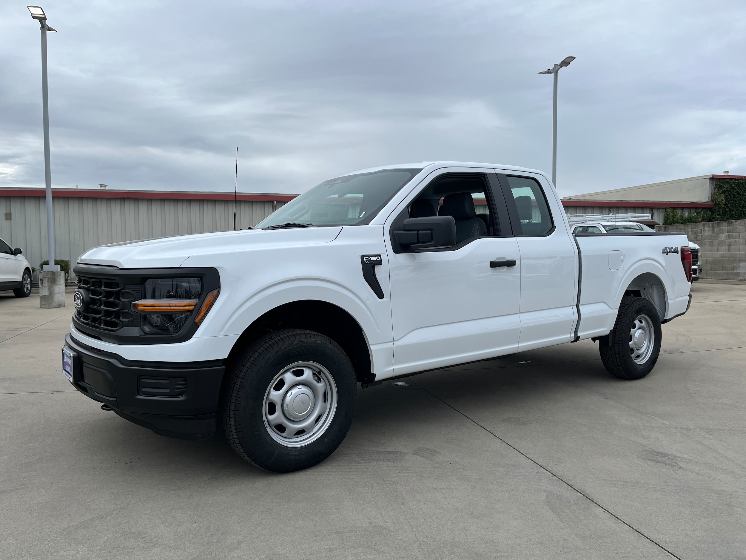 2025 Ford F-150 XL's photo
