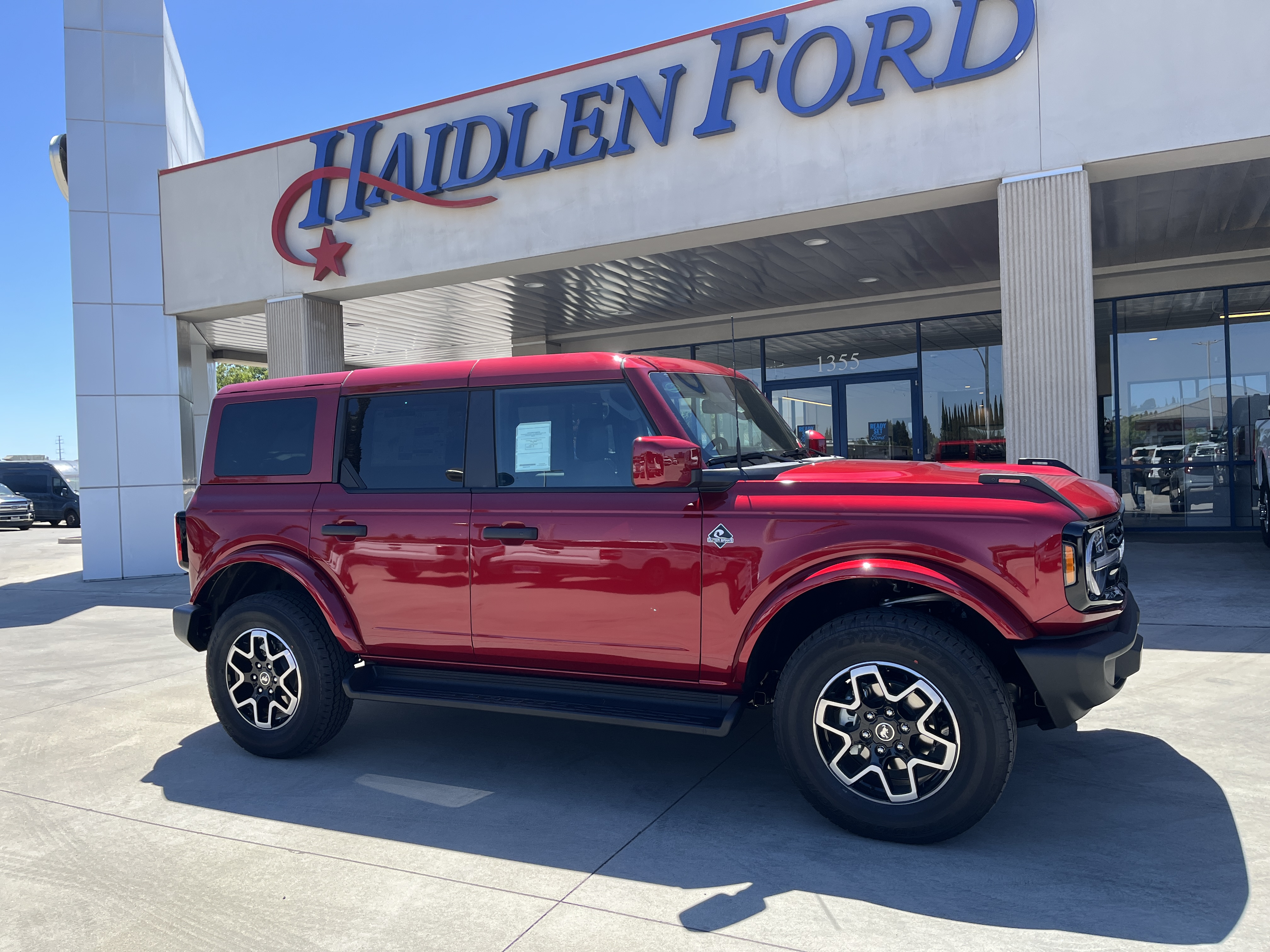 2026 Ford Bronco Outer Banks SUV