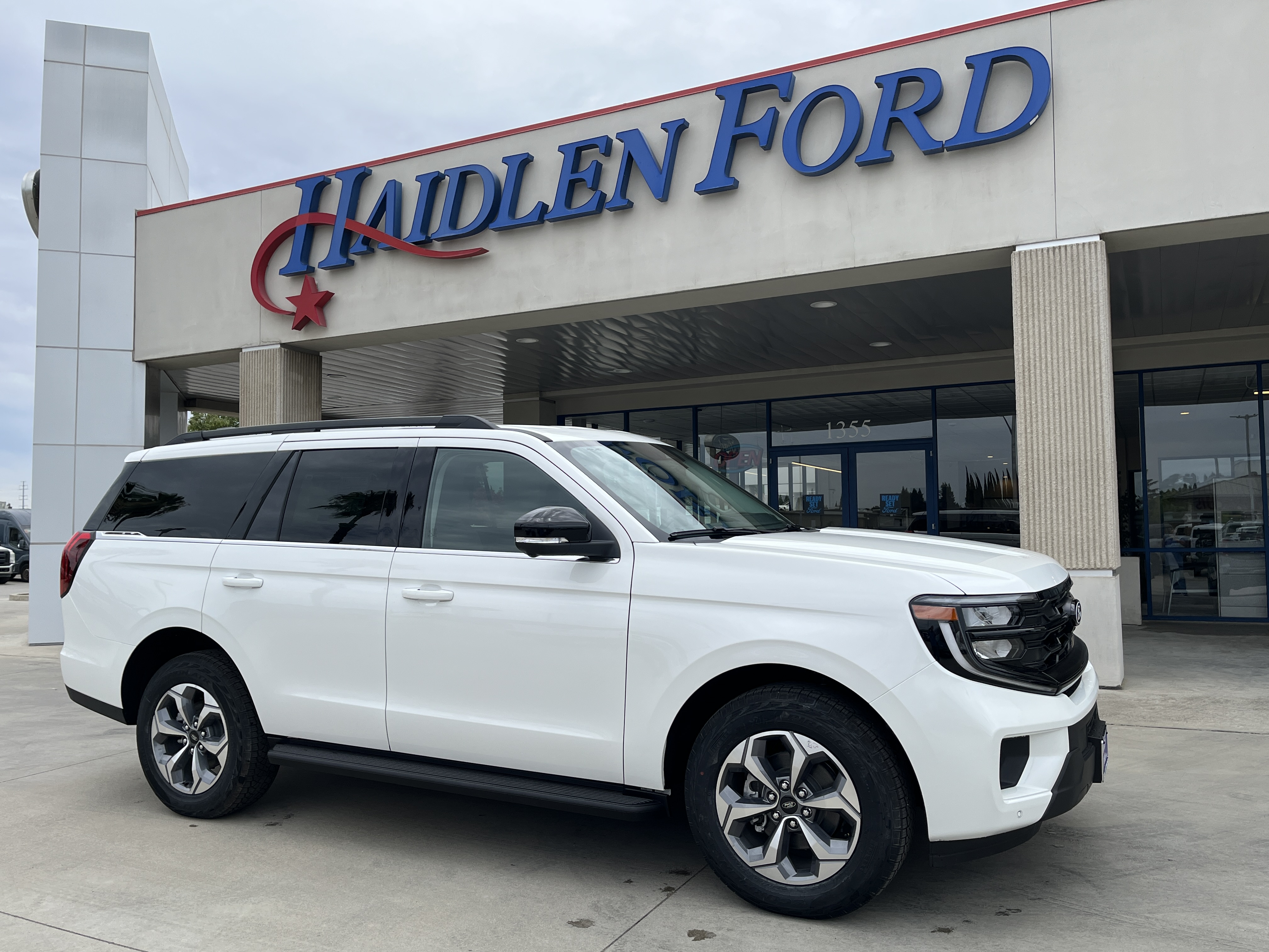 2027 Ford Expedition Active SUV
