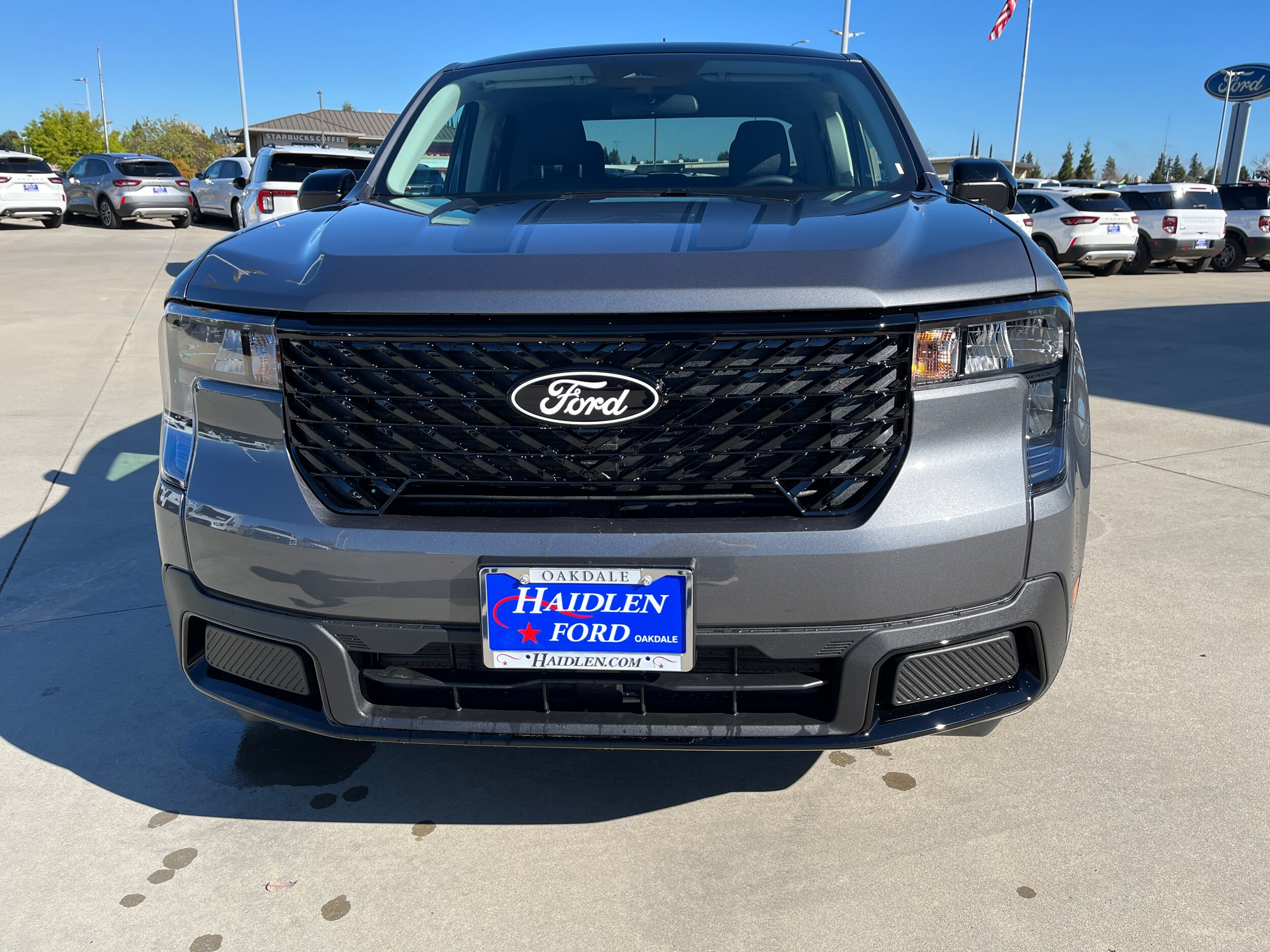 2025 Ford Maverick XLT photo 2