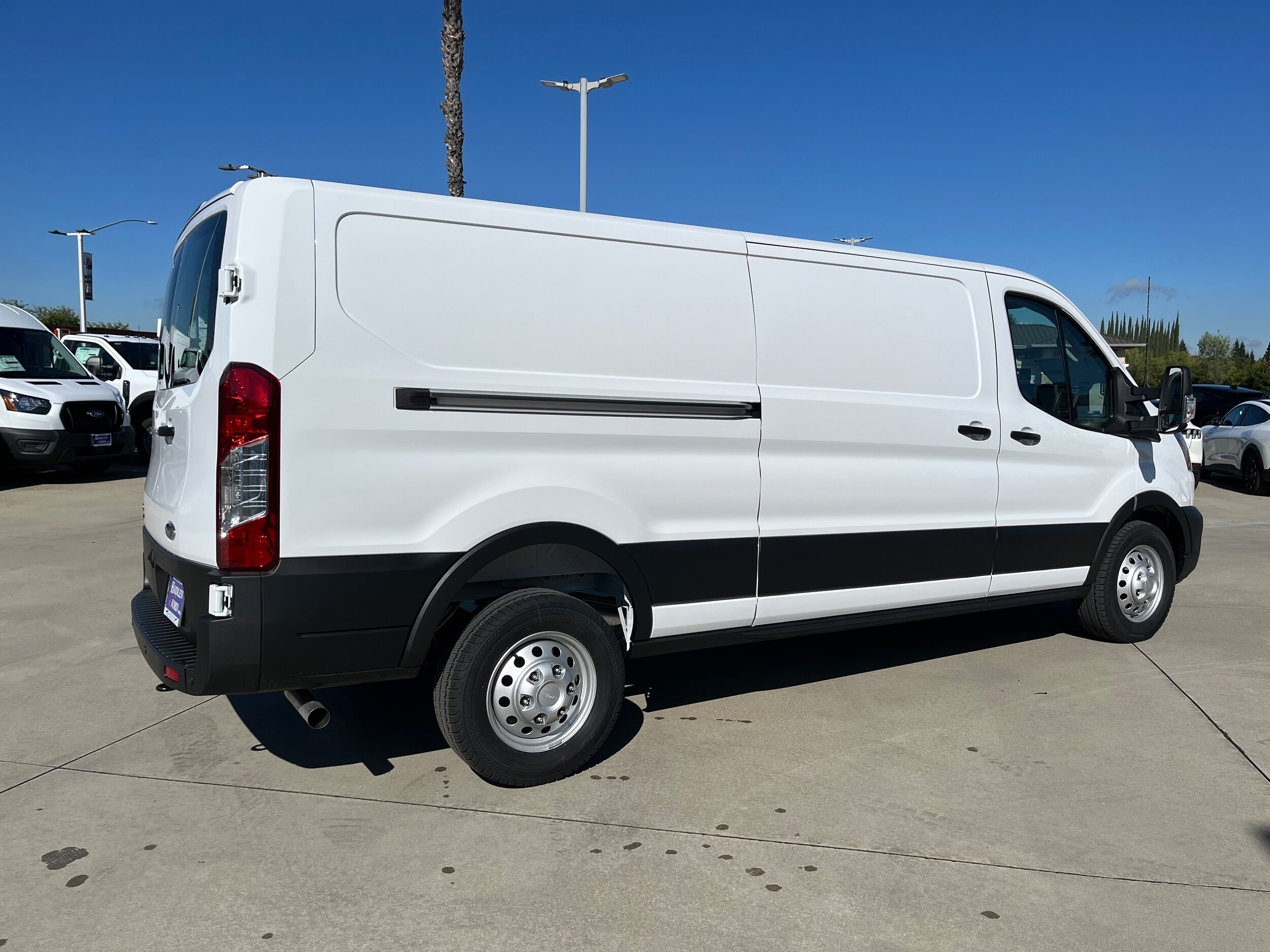 2025 Ford Transit Van photo 4