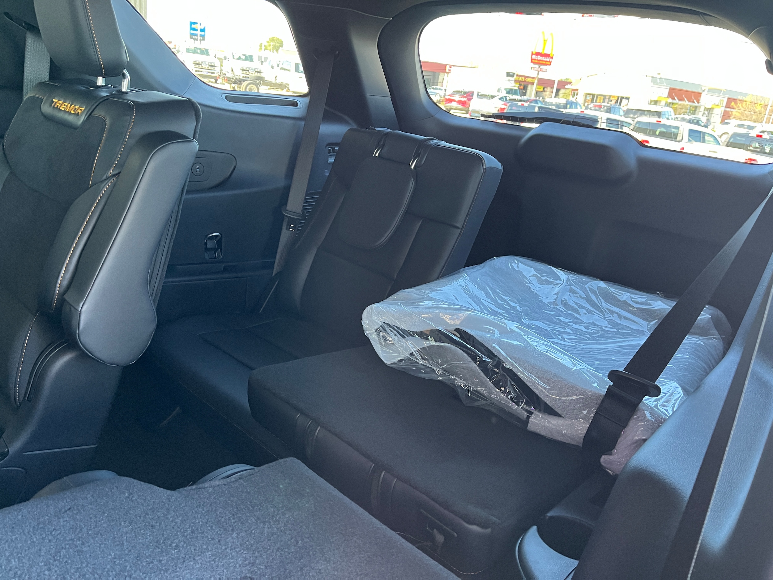 2026 Ford Explorer Tremor - Photo 9