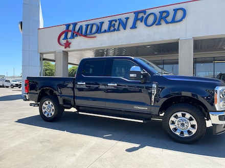 2023 Ford F-250 Lariat TRUCK