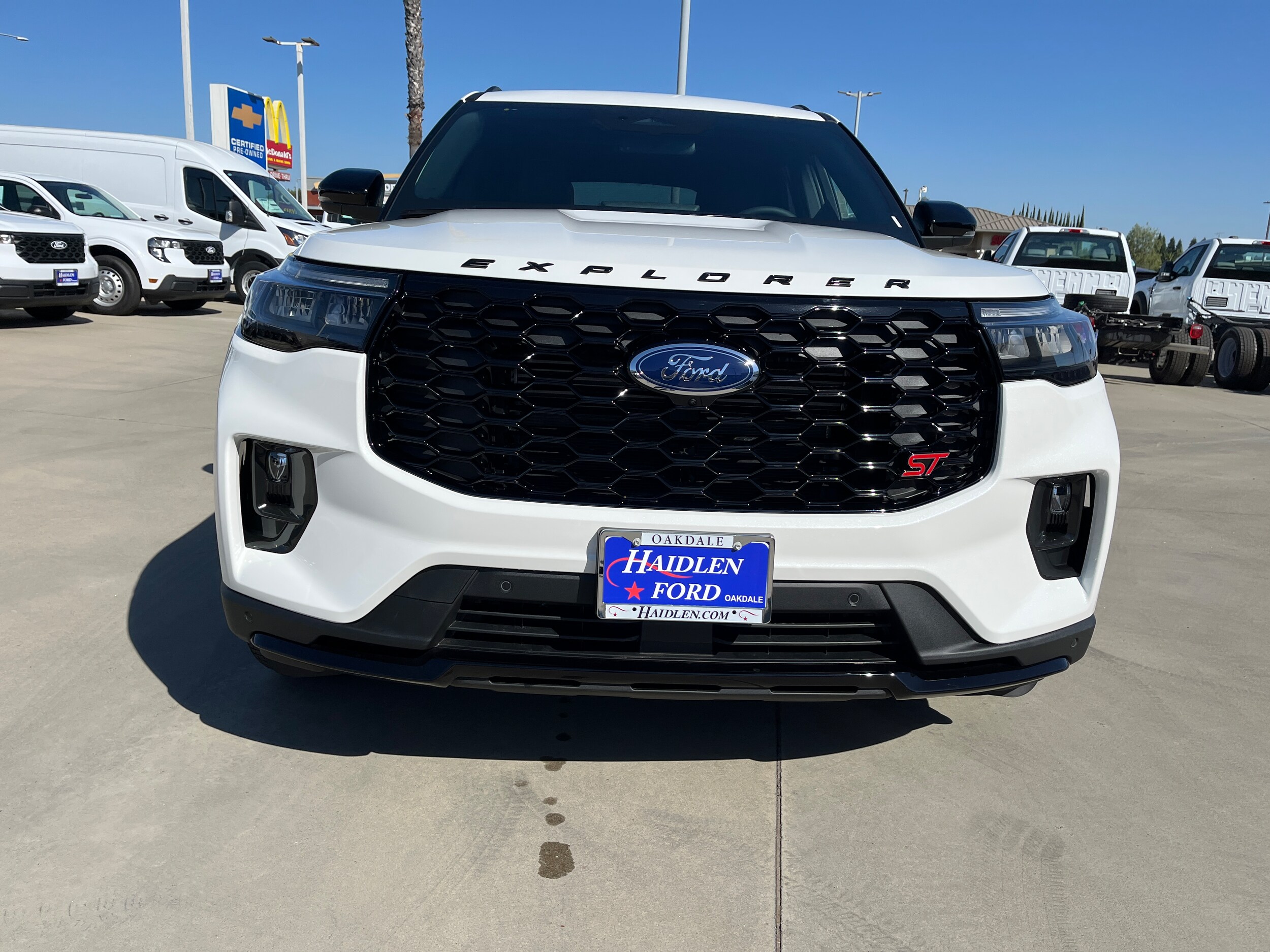 2025 Ford Explorer ST photo 2