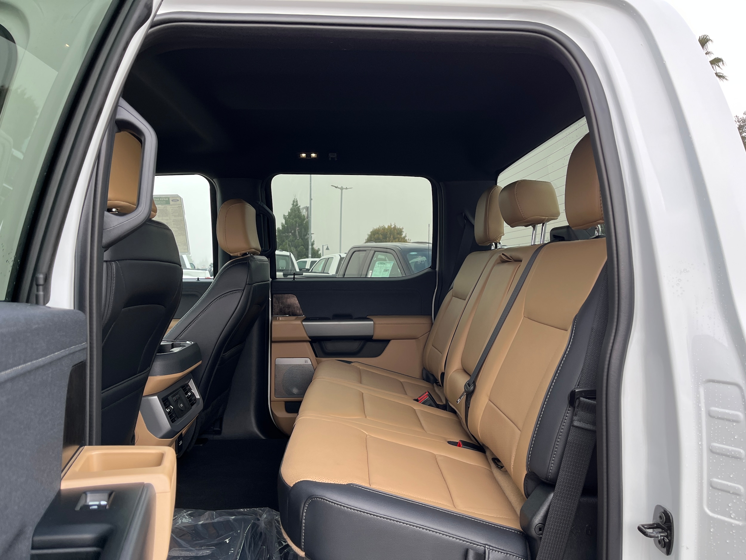 2026 Ford F-350 Super Duty Lariat - Photo 6