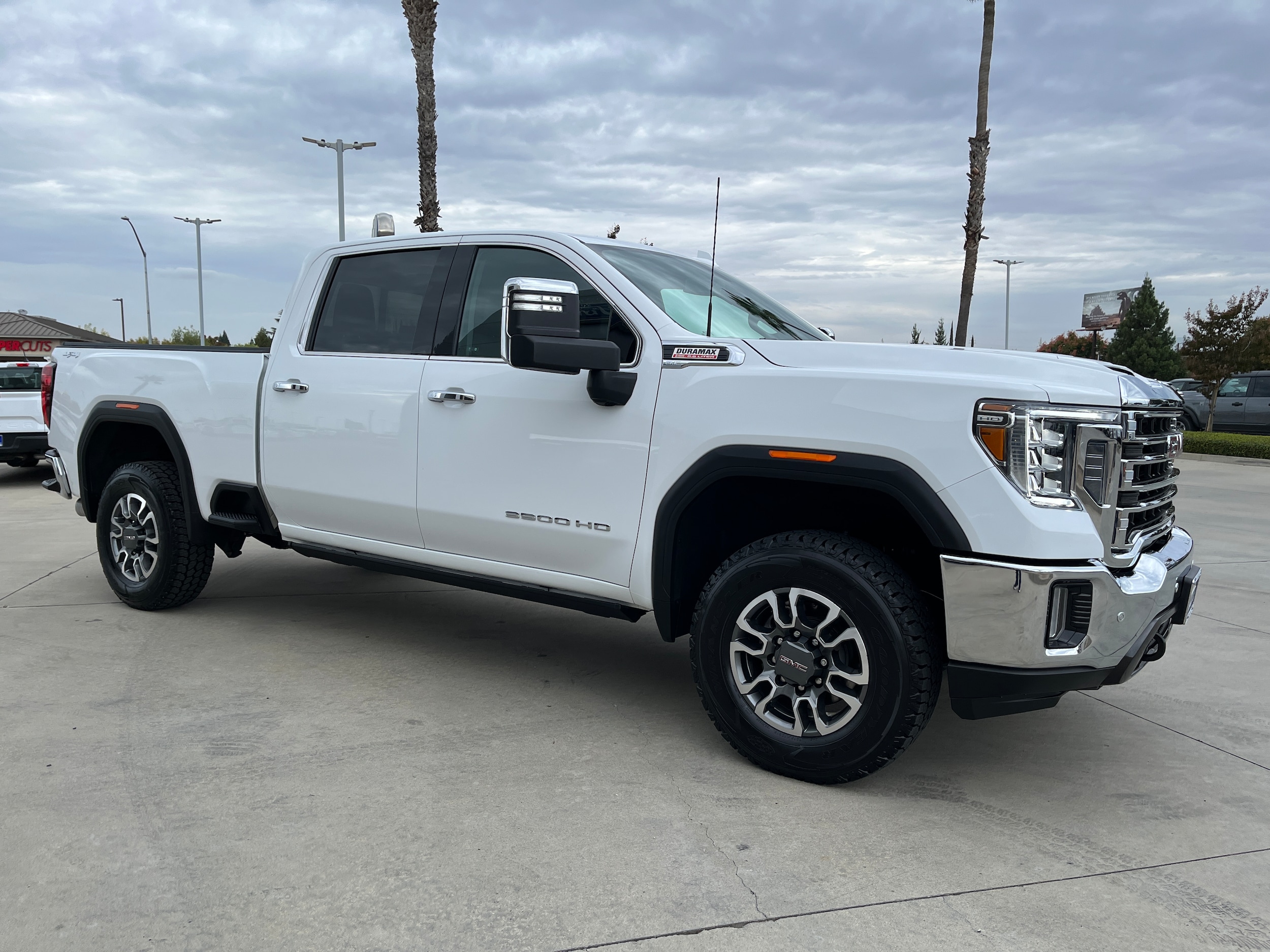 2023 GMC Sierra 3500HD SLT's photo