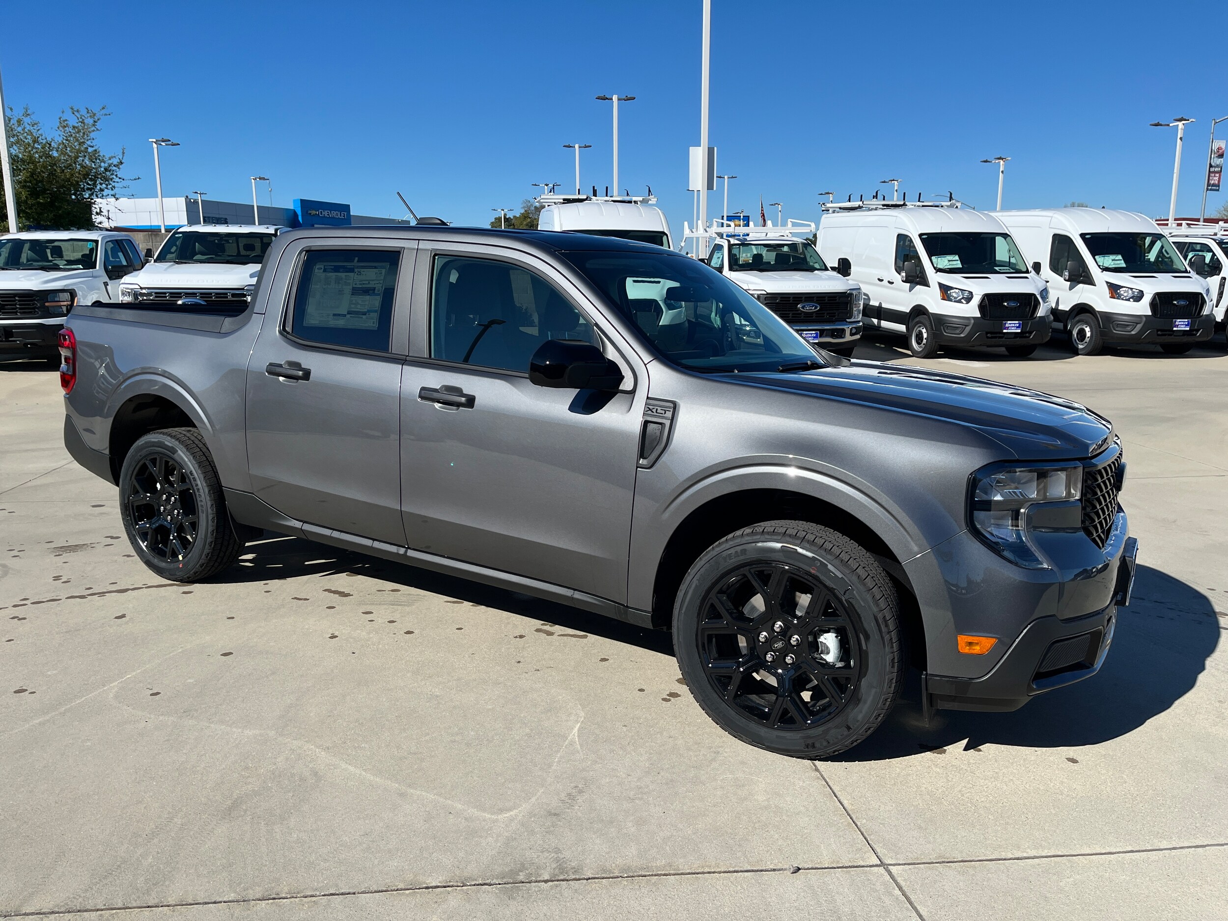 2025 Ford Maverick XLT photo 3