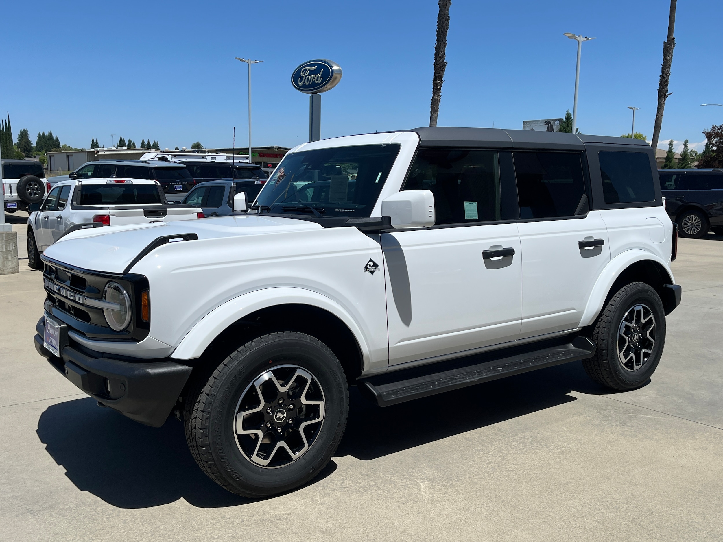 2026 Ford Bronco Outer Banks 4x4's photo