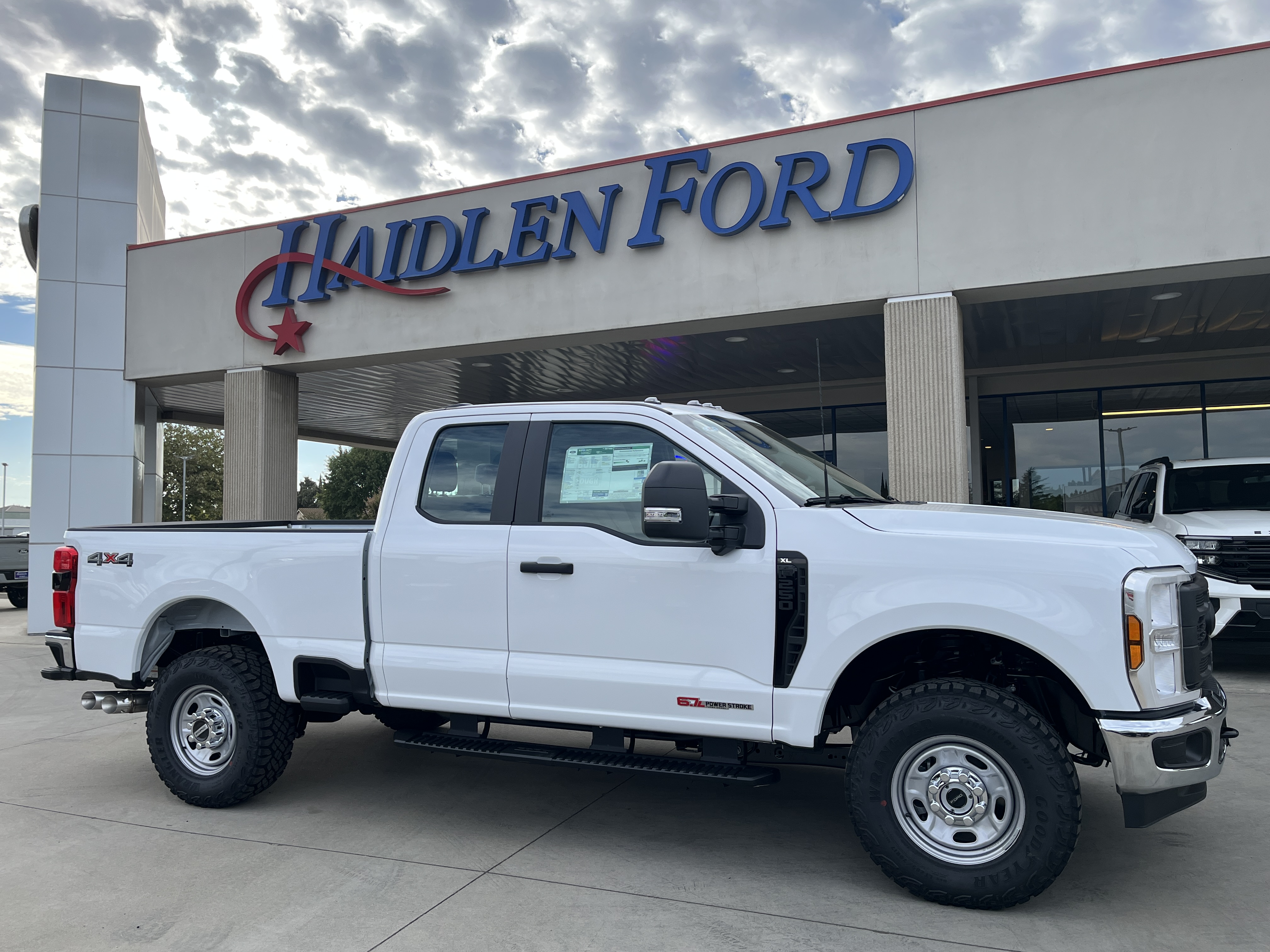 2027 Ford F-250 XL TRUCK