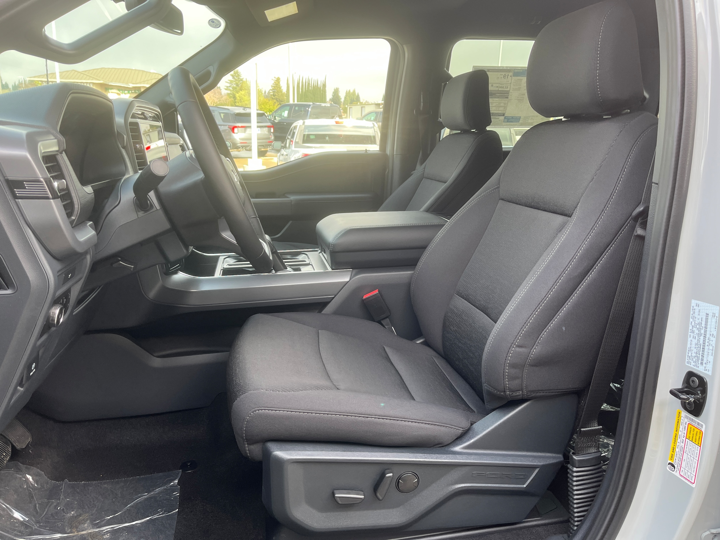 2026 Ford F-150 XLT - Photo 6