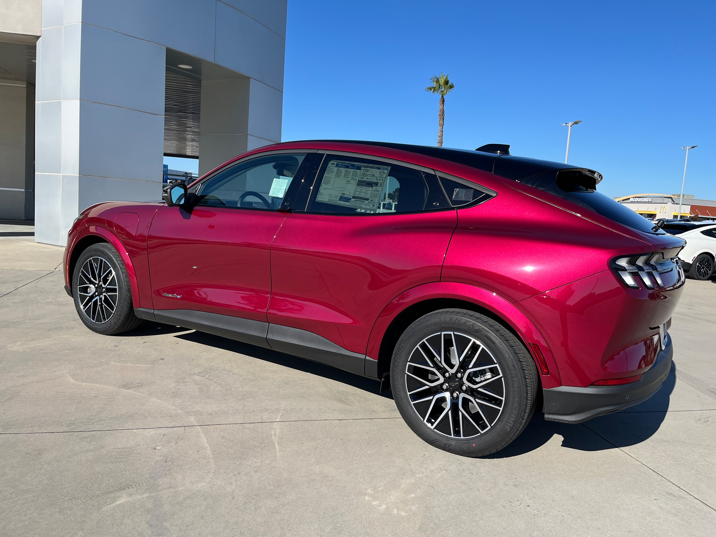 2025 Ford Mustang Mach-E Premium photo 2
