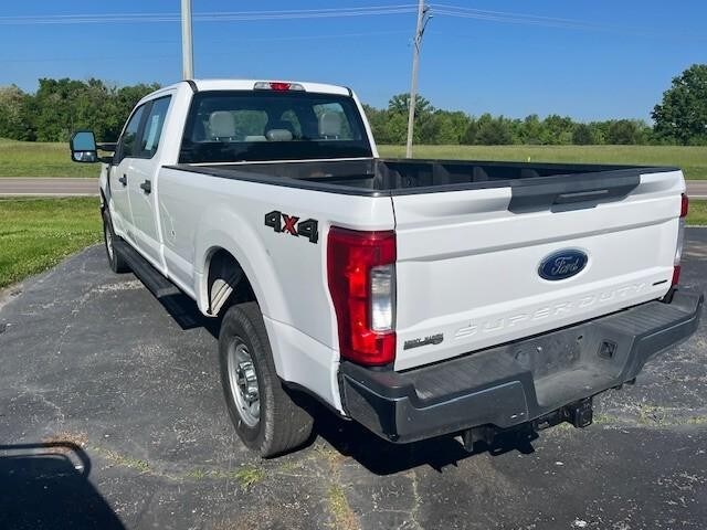 2017 Ford F-350 XL photo 3