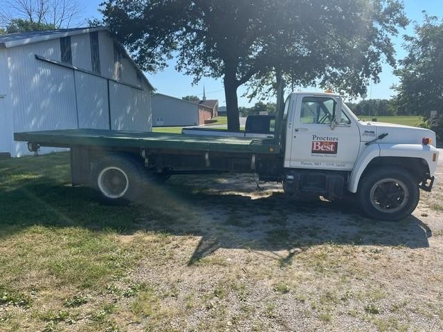 Used 1994 Ford F700 Undefined