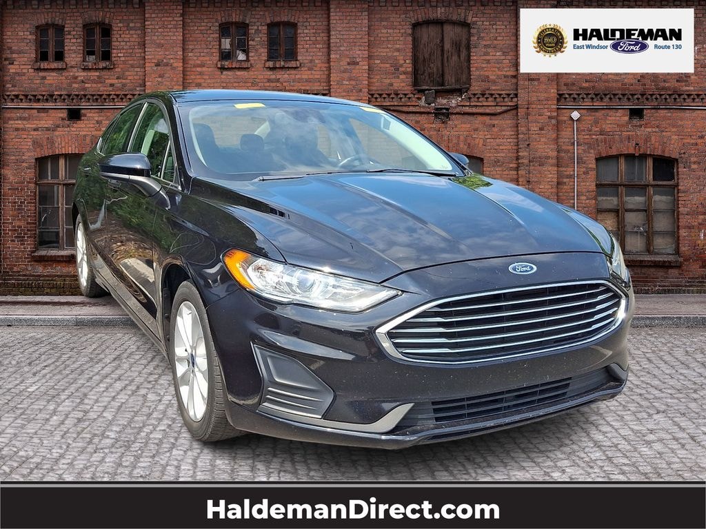 Used 2020 Ford Fusion Hybrid SE Sedan