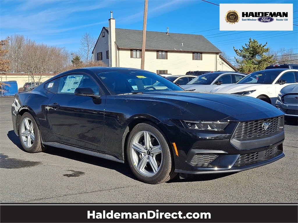 2026 Ford Mustang EcoBoost Premium's photo