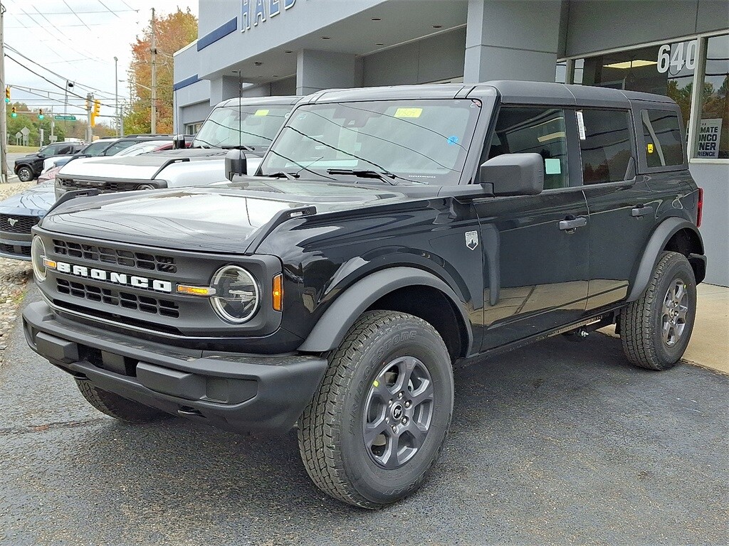 2025 Ford Bronco Big Bend photo 2
