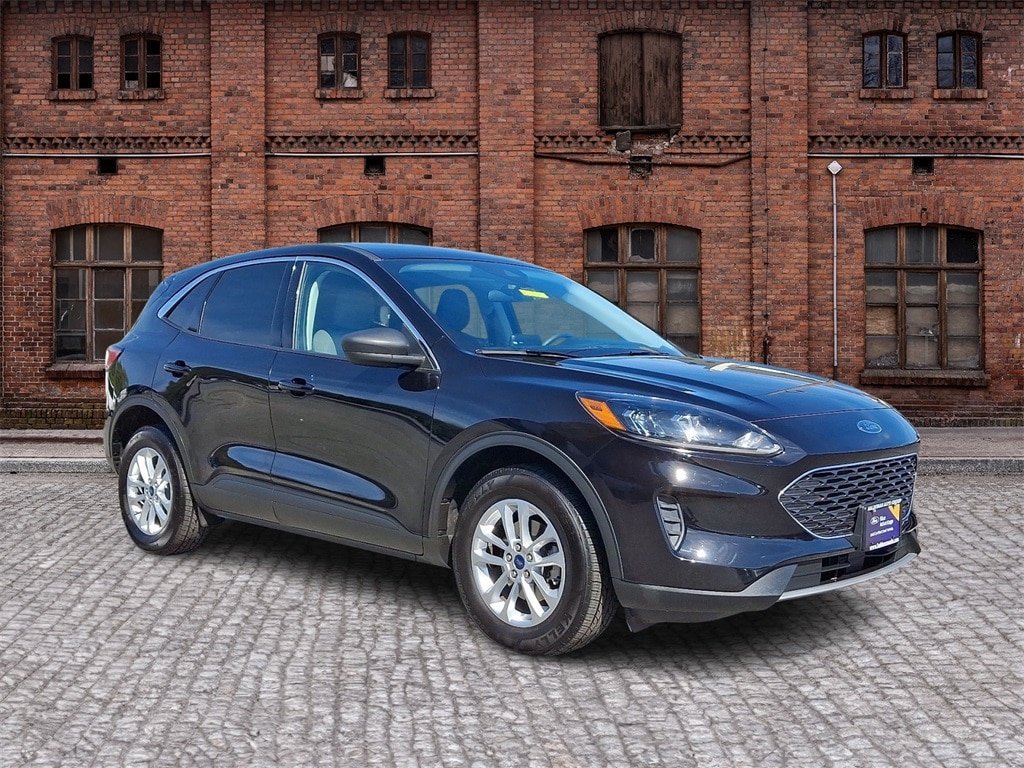 Certified 2022 Ford Escape SE with VIN 1FMCU9G68NUB26568 for sale in East Windsor, NJ