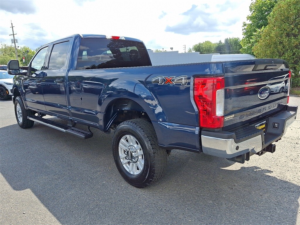 2017 Ford F-250 photo 3
