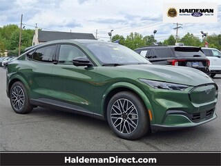 2025 Ford Mustang Mach-E Premium SUV