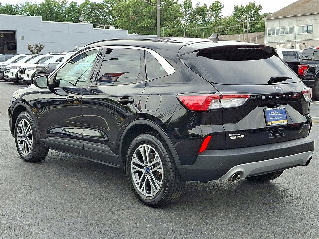 2022 Ford Escape SEL photo 3