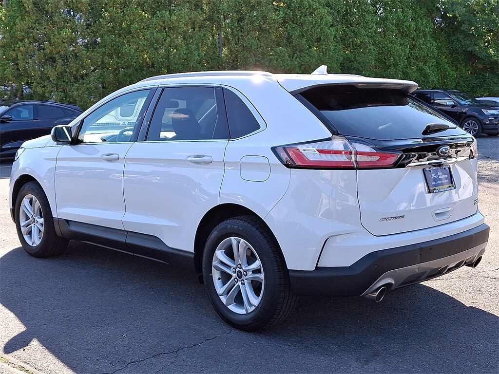 2020 Ford Edge SEL photo 3