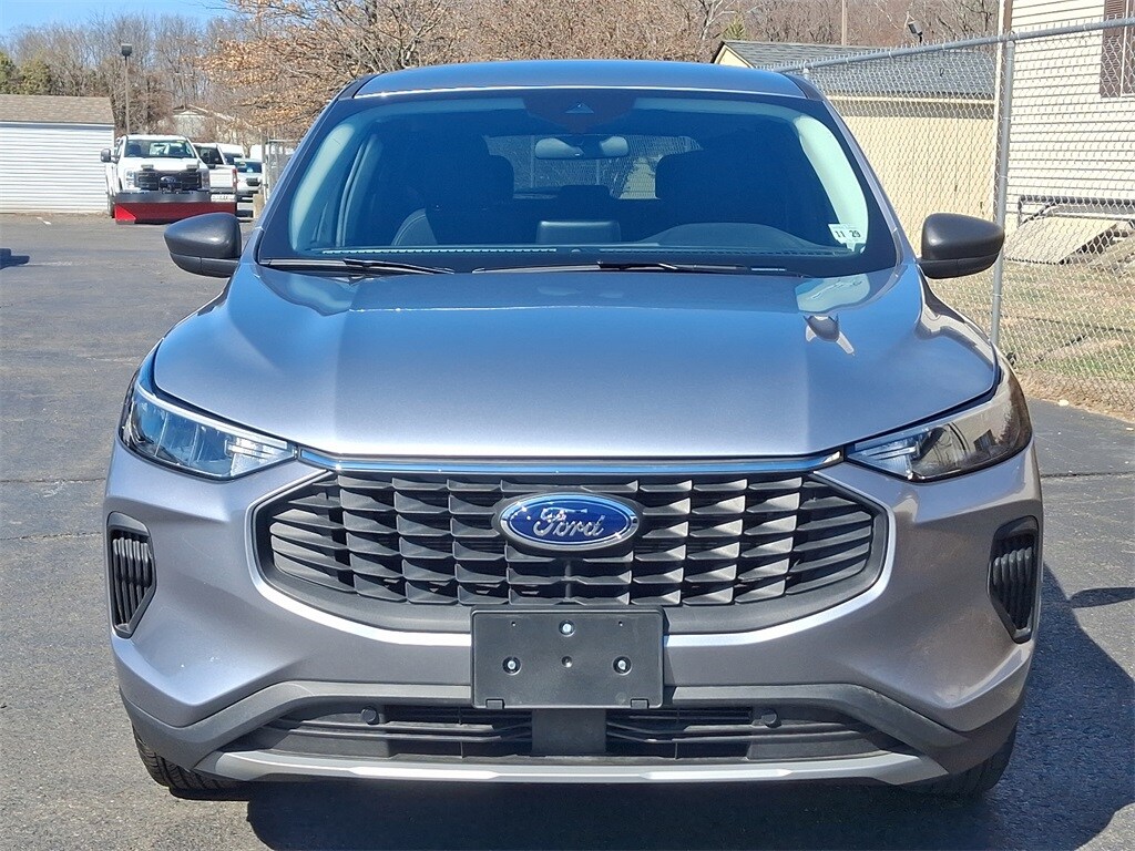 2024 Ford Escape Active photo 2