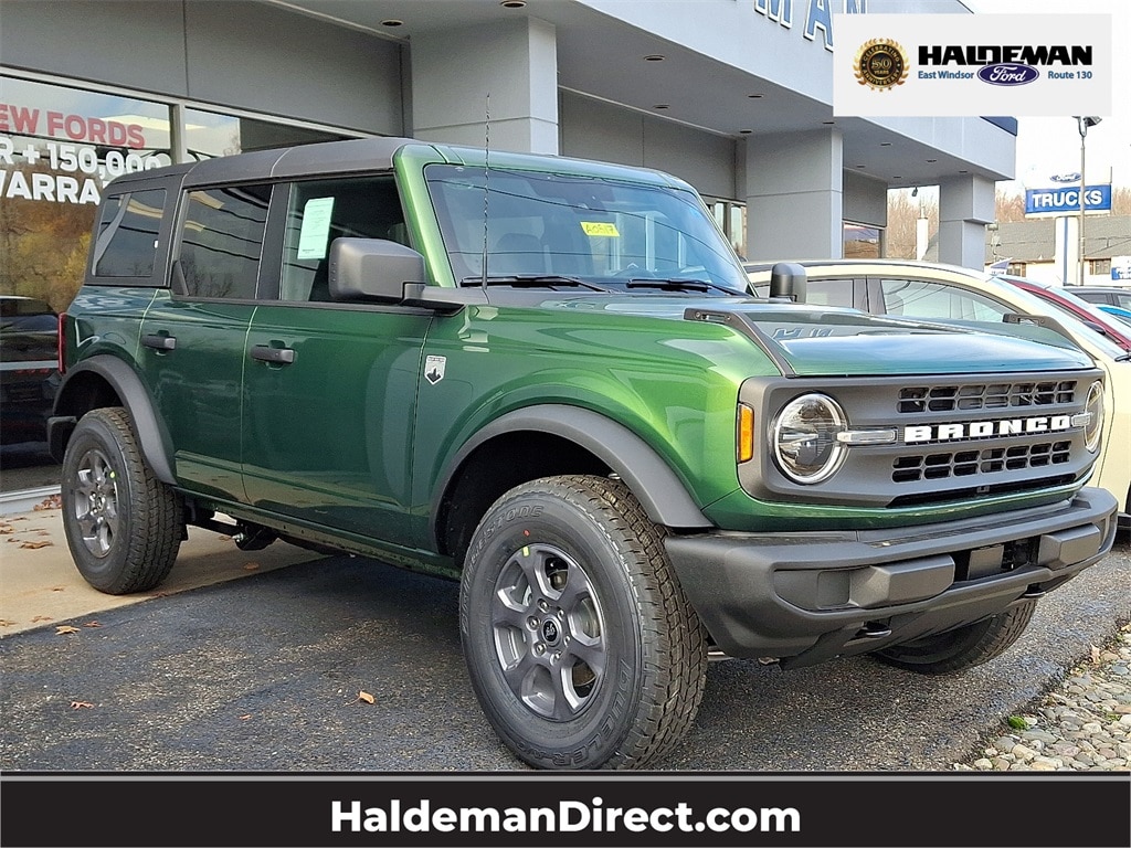 2025 Ford Bronco 4-Door Big Bend's photo