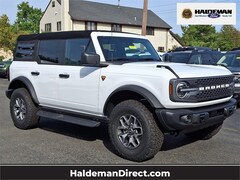 2025 Ford Bronco Badlands SUV
