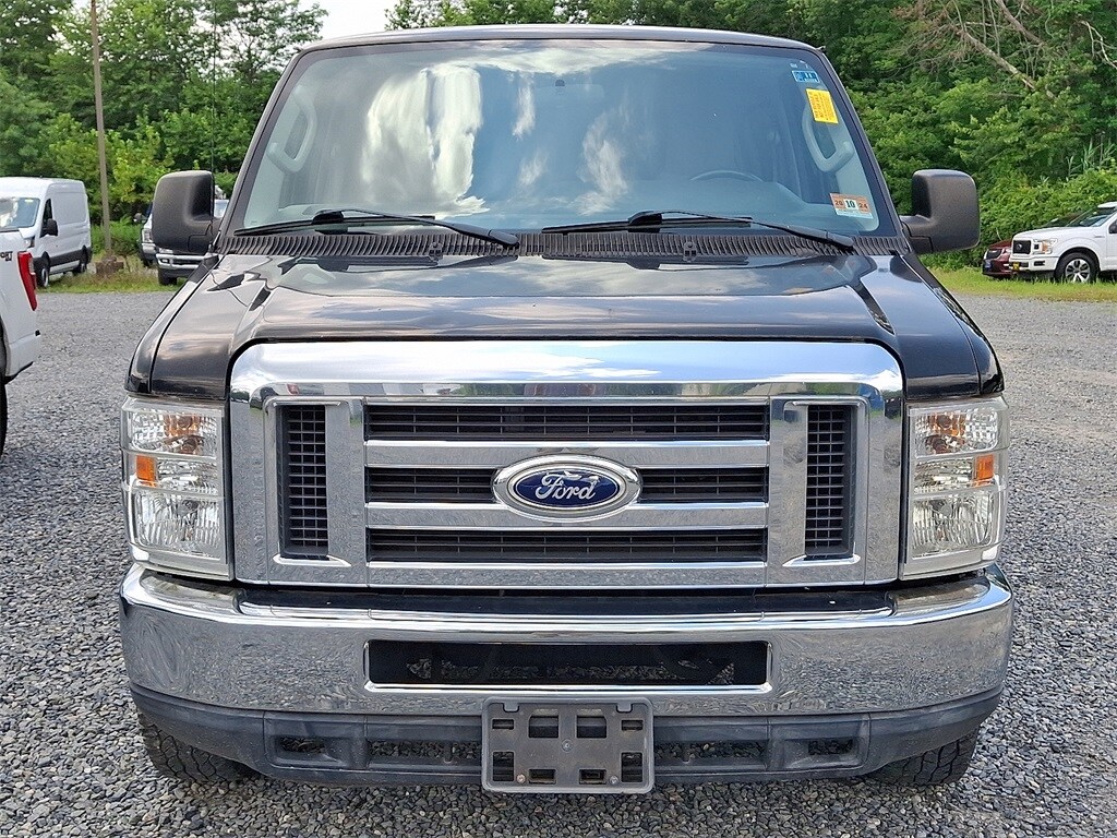 2014 Ford E-350 photo 2