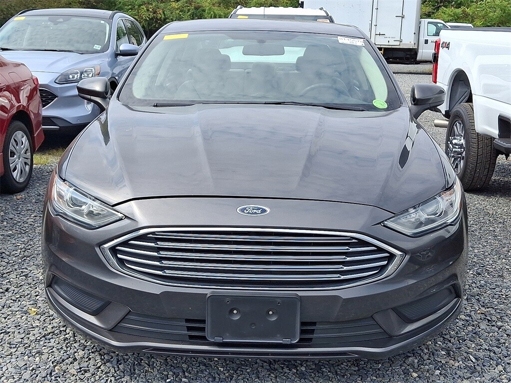 2018 Ford Fusion Hybrid S photo 2
