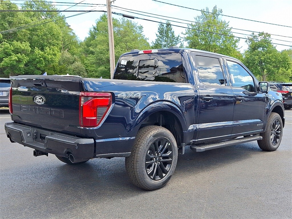 2025 Ford F-150 XLT photo 3
