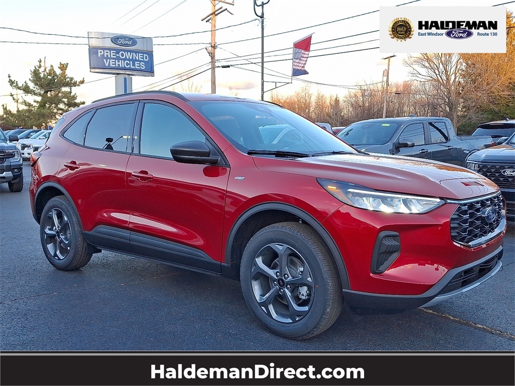 2026 Ford Escape ST-Line's photo