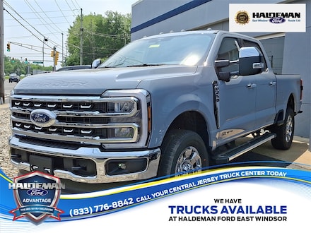 2025 Ford F-250 Lariat Truck Crew Cab