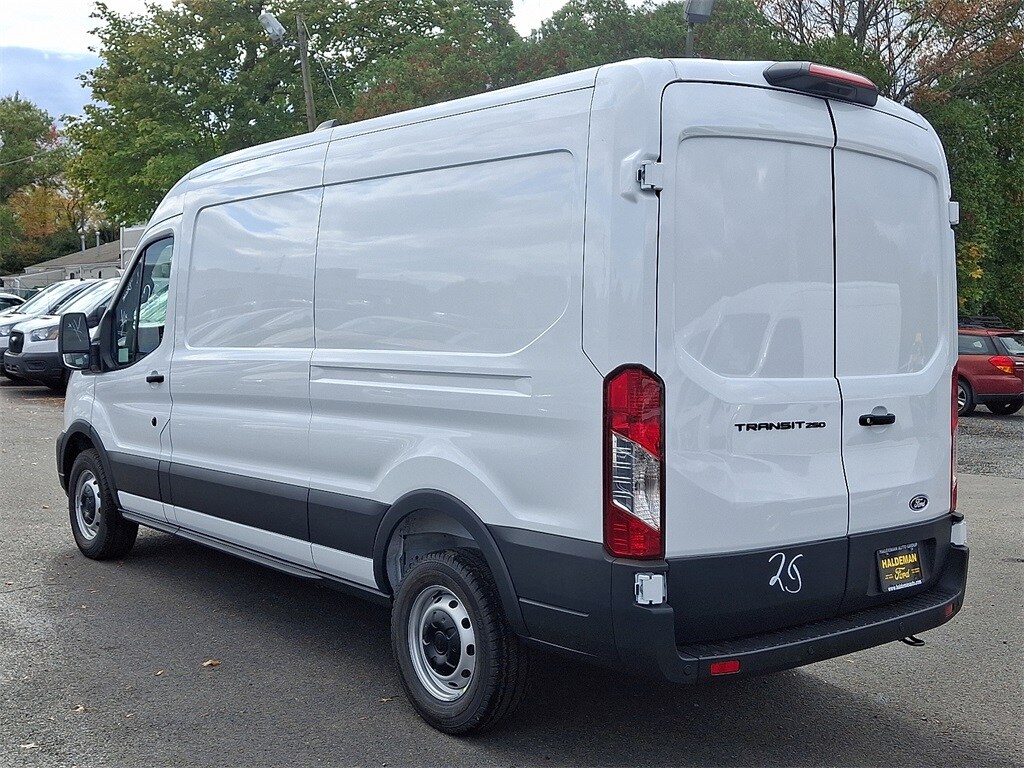 2026 Ford Transit photo 3