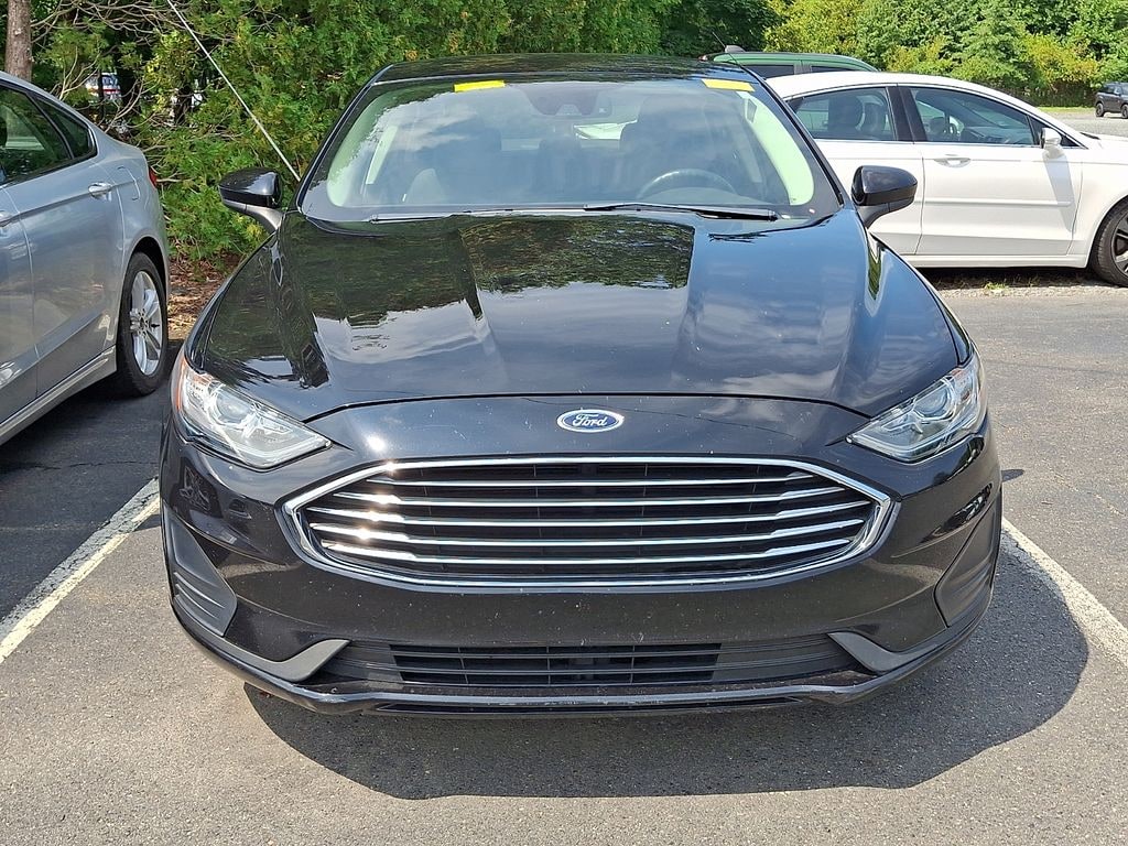 Used 2020 Ford Fusion Hybrid SE Sedan