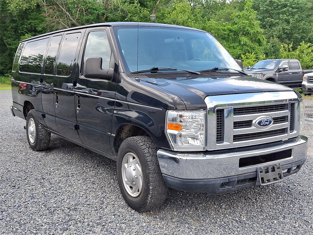 2014 Ford E-350 photo 3