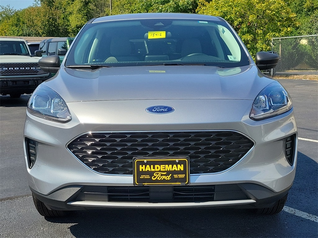 Used 2022 Ford Escape SE with VIN 1FMCU9G61NUA03176 for sale in East Windsor, NJ