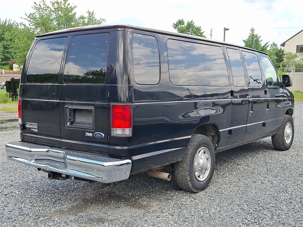 2014 Ford E-350 photo 4