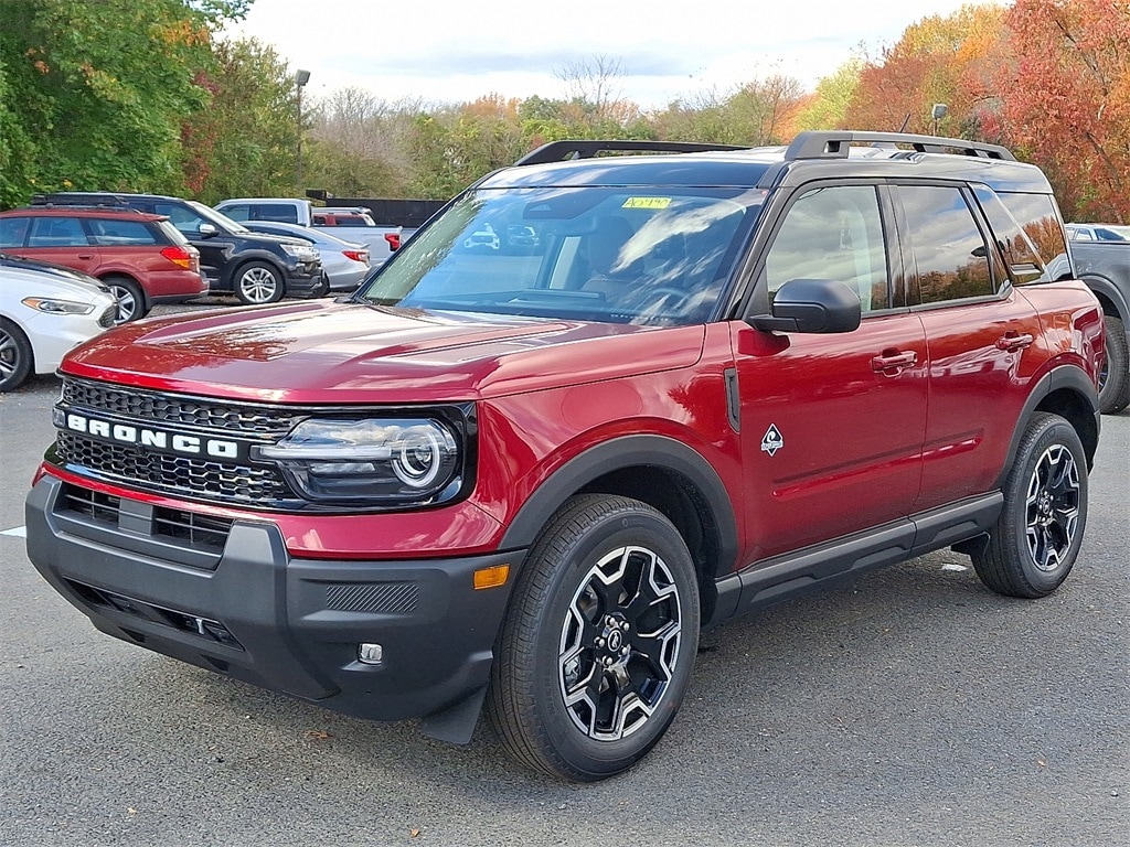 2025 Ford Bronco Sport Outer Banks photo 2