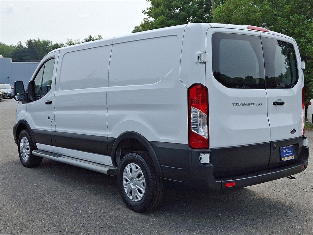 2023 Ford Transit photo 4