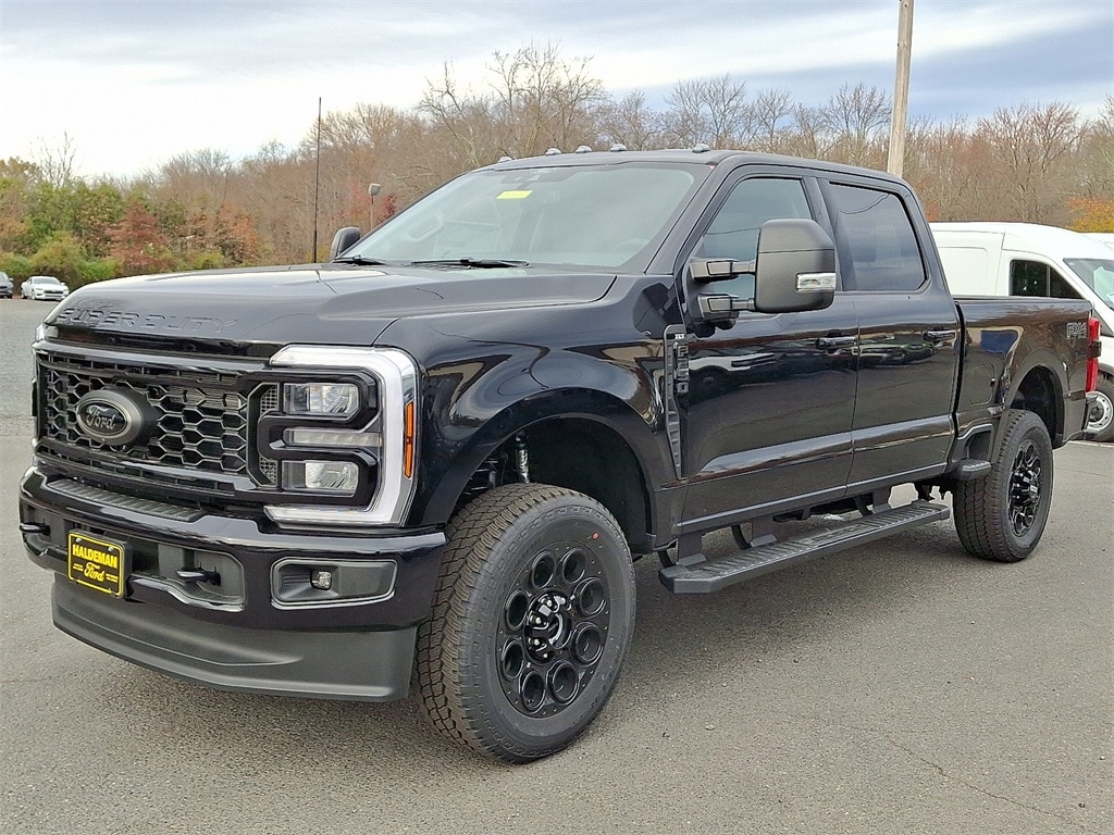 New 2026 Ford F-250 XLT Truck Crew Cab