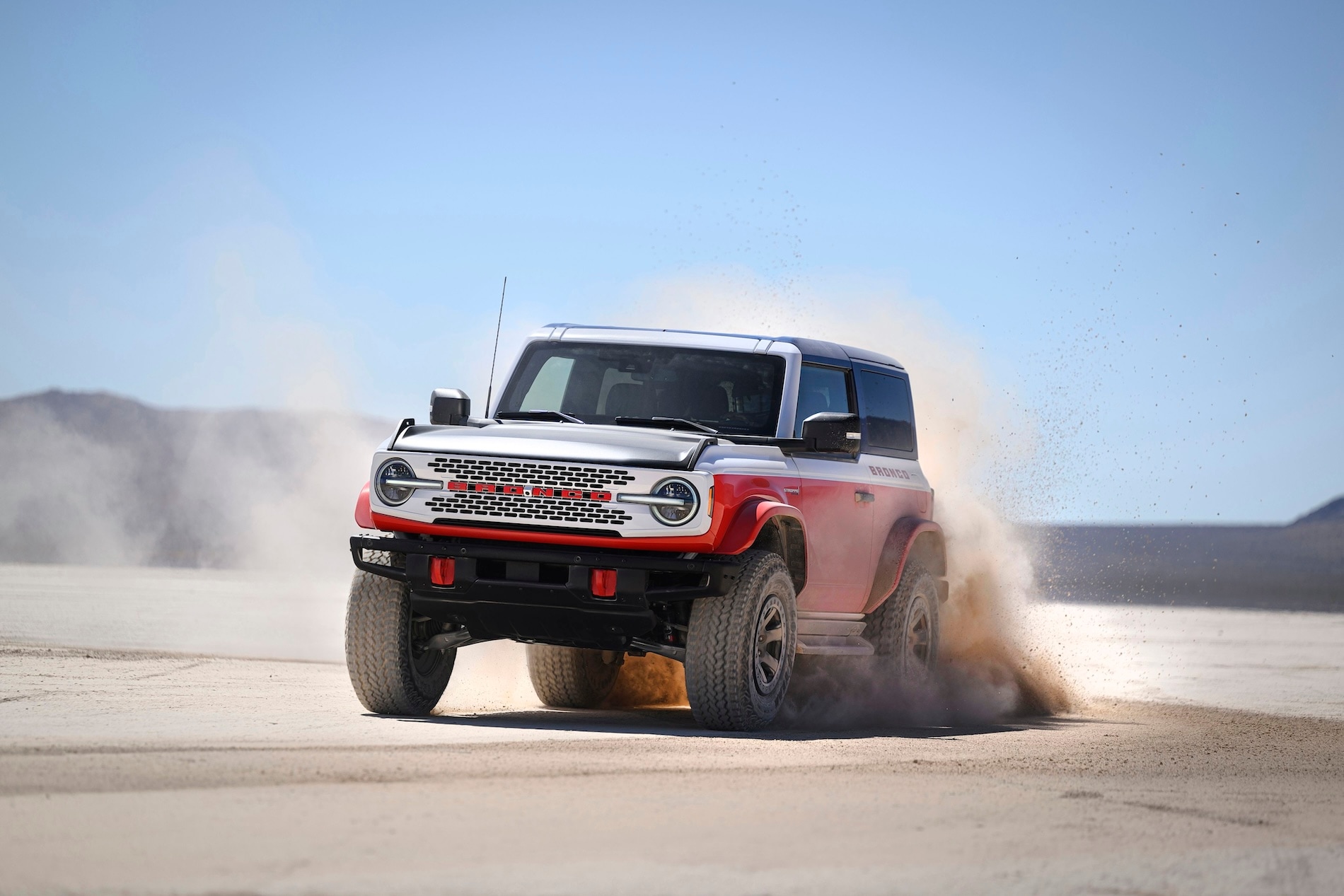 2025-bronco-stroppe-special-edition_03-4096x2731.jpg