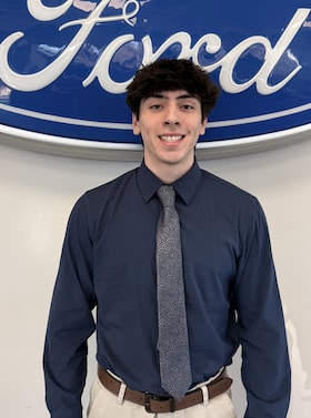 Staff member Max Cifuentes from ID_f7884c8c8736