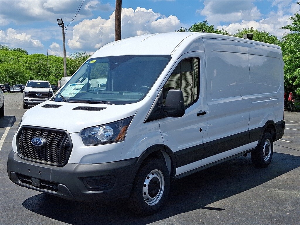 2025 Ford Transit photo 2