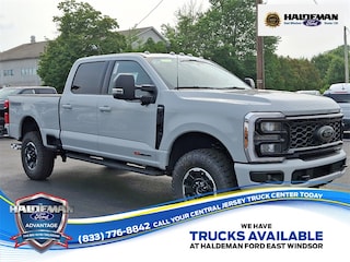2025 Ford F-250 Lariat Truck Crew Cab
