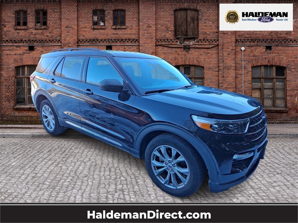 2021 Ford Explorer SUV 